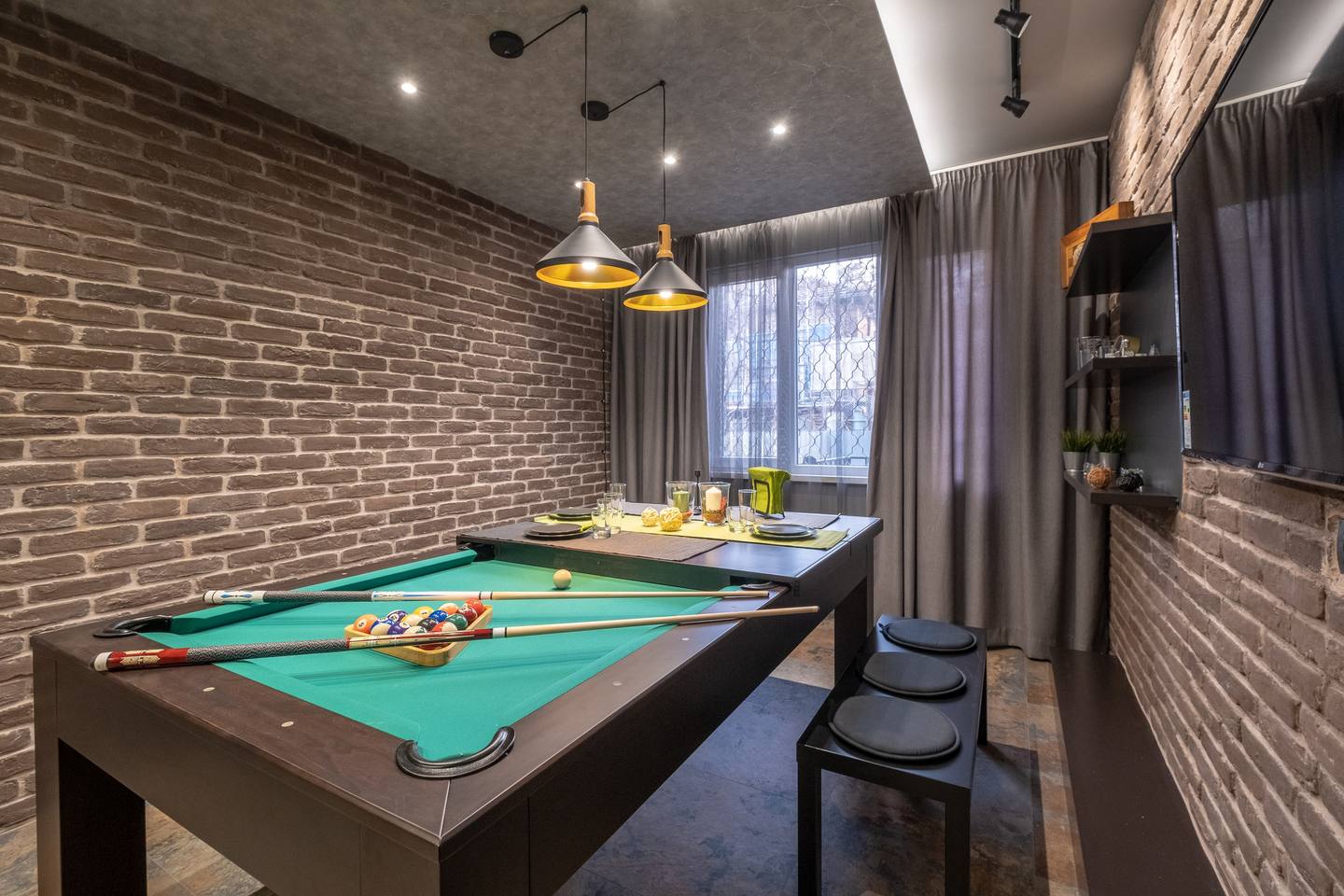 Where to Eat in Sofia, Bulgaria – Top Sofia Restaurants You Must Try!